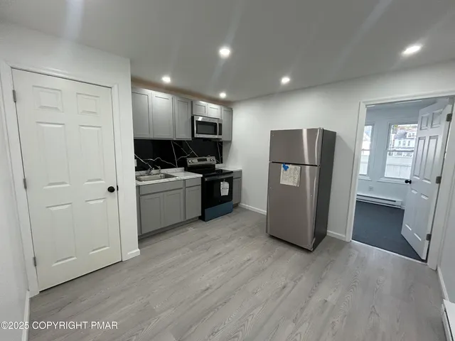 $1,375 | 222 East Patterson Street, Unit 3, Lansford, PA 18232