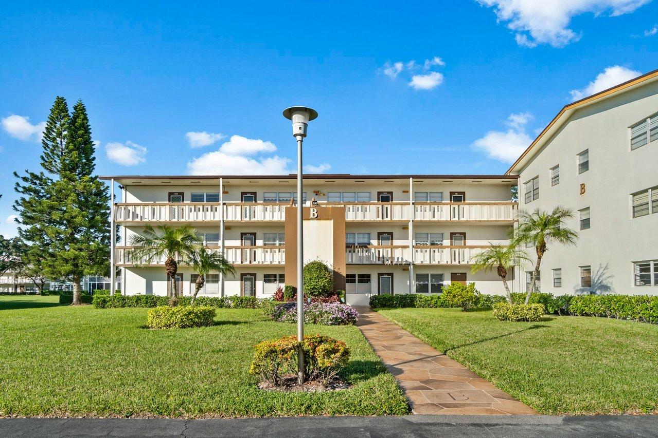 45 Mansfield B Boca Raton, FL 33434 - Photo 1 of 20 1