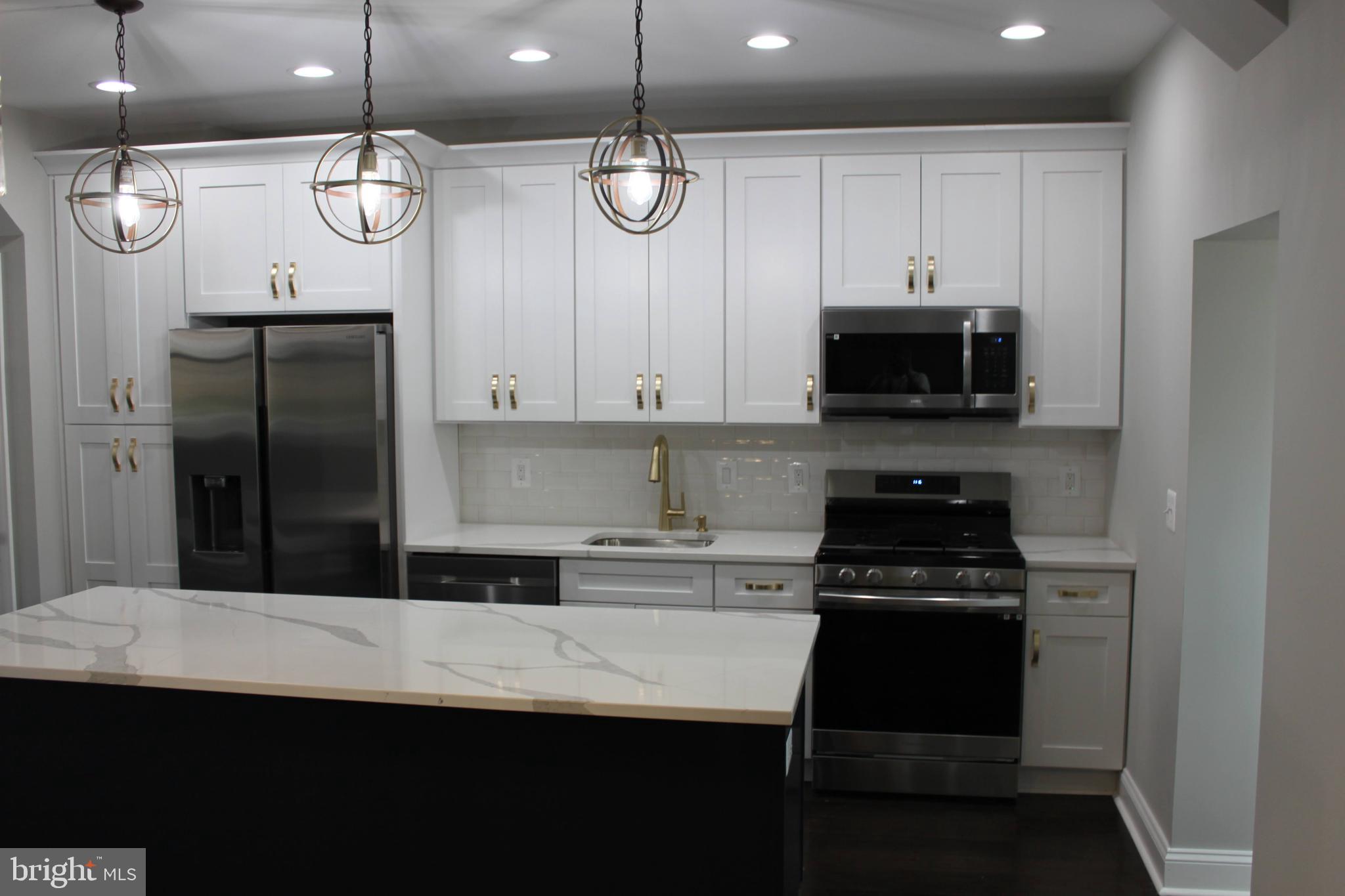 340 Marydell Road Baltimore, MD 21229 - Photo 11 of 29