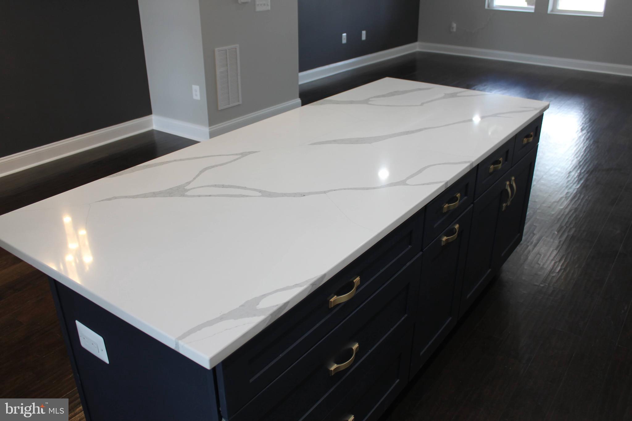 340 Marydell Road Baltimore, MD 21229 - Photo 7 of 29