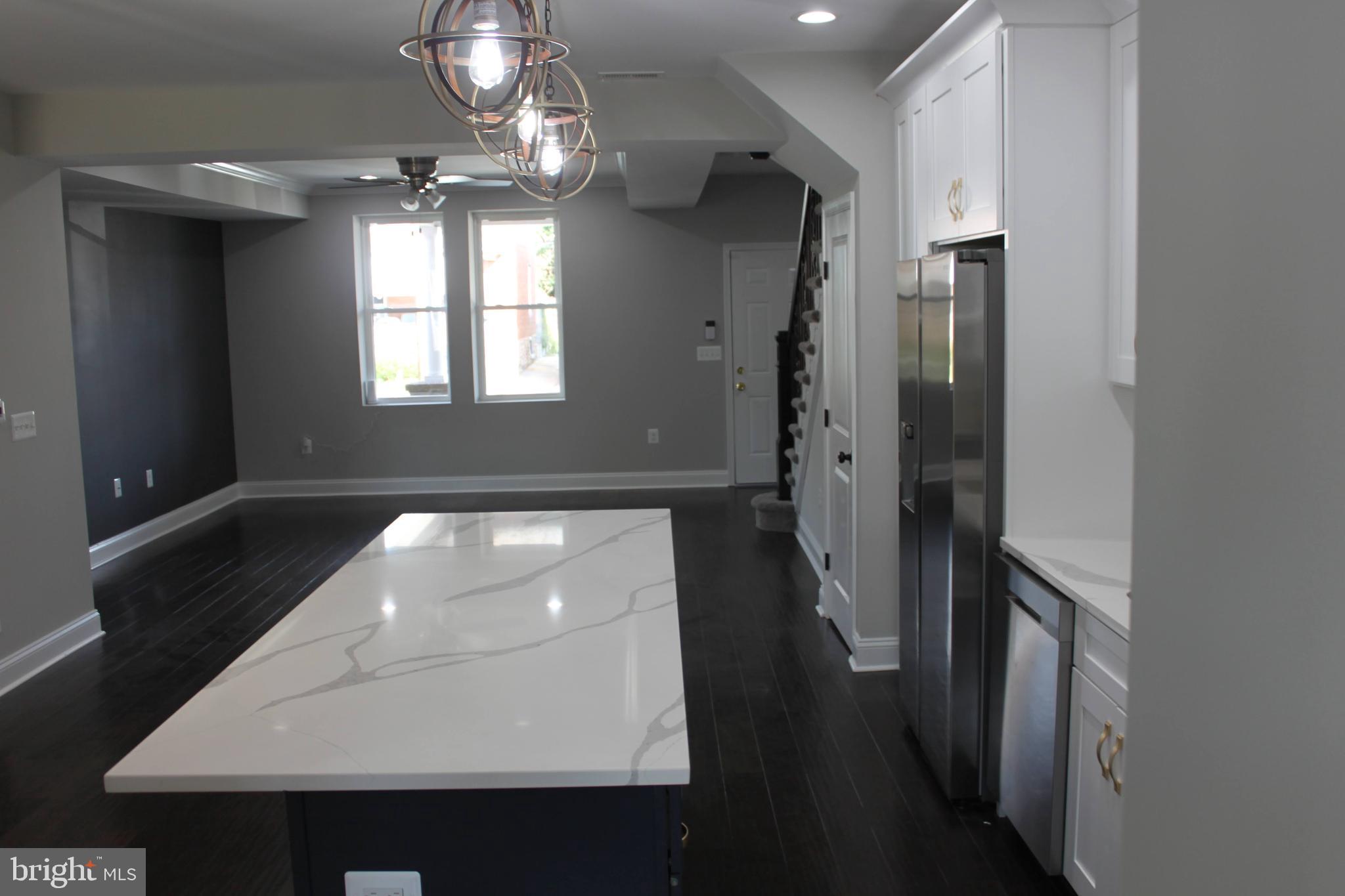 340 Marydell Road Baltimore, MD 21229 - Photo 8 of 29