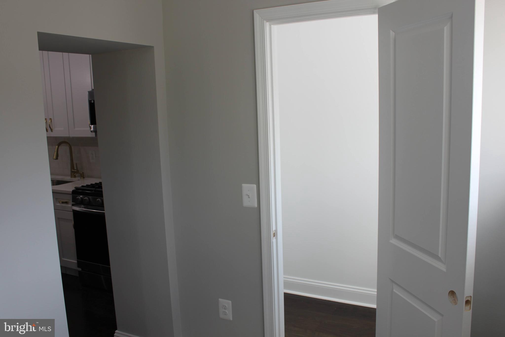 340 Marydell Road Baltimore, MD 21229 - Photo 9 of 29