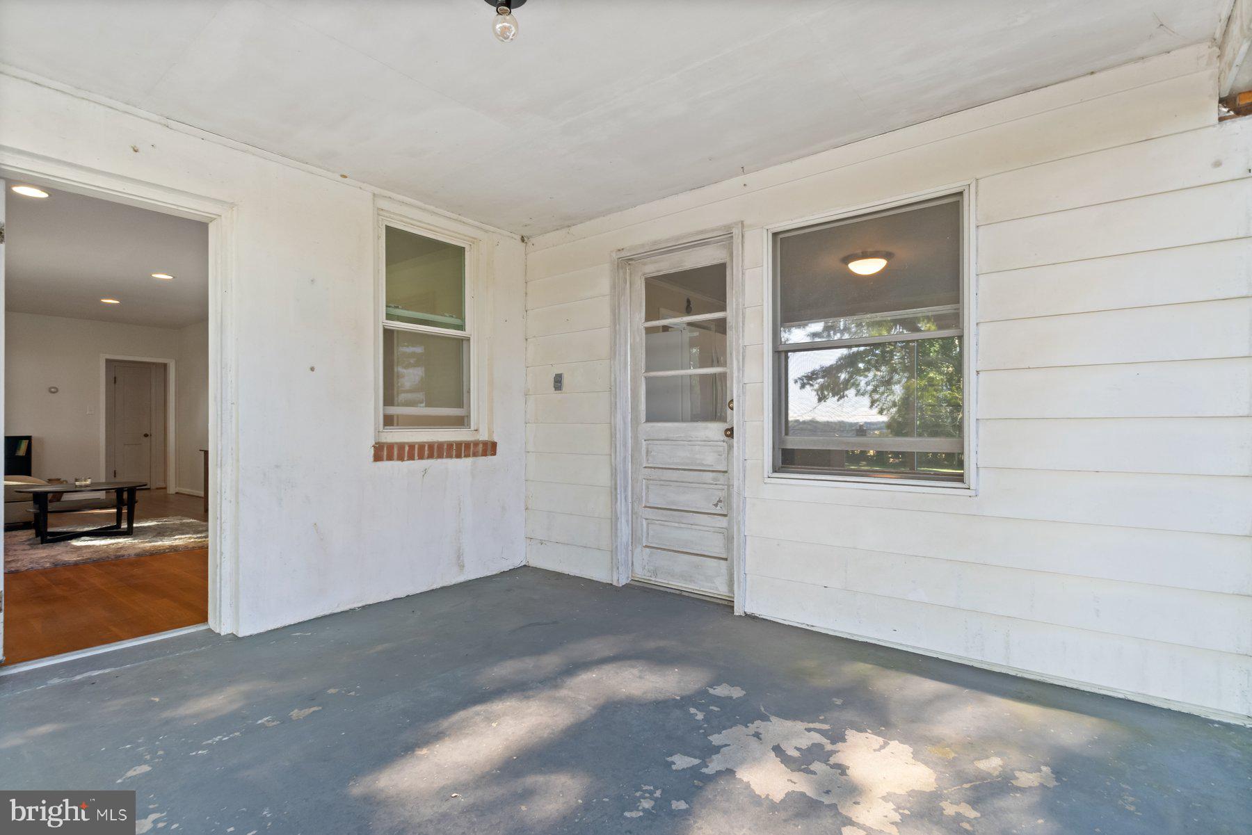 640 Jasontown Road Westminster, MD 21158 - Photo 26 of 38 Front Porch