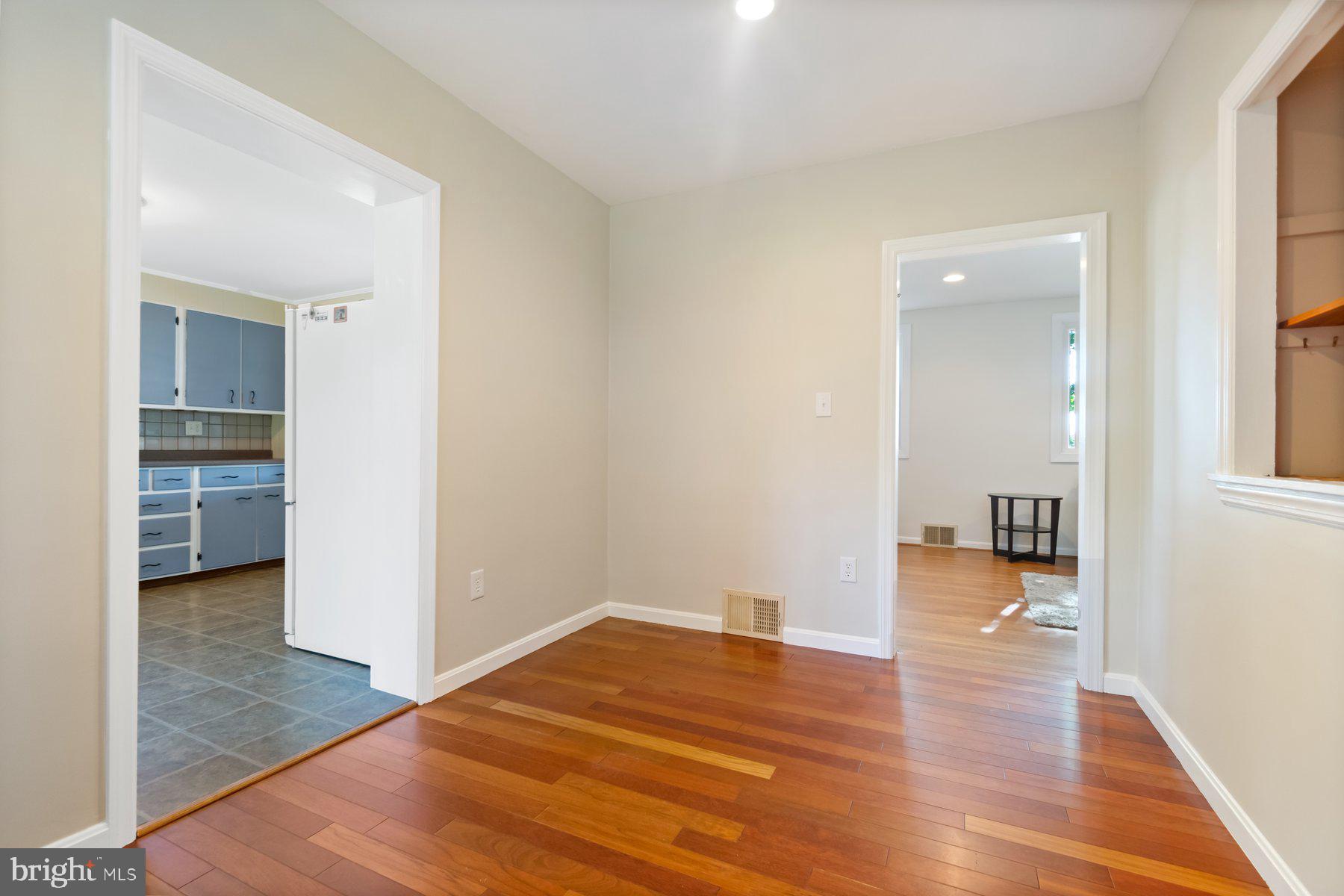640 Jasontown Road Westminster, MD 21158 - Photo 9 of 38 Dinning Room