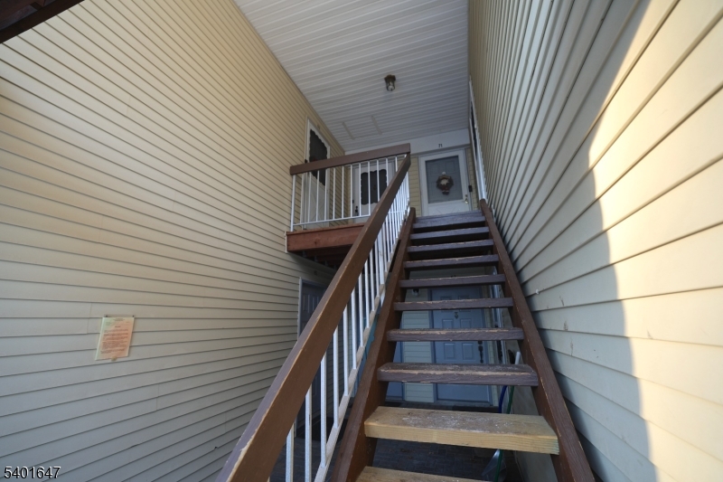 70 Eton Way Somerset, NJ 08873 - Photo 2 of 18 a view of entryway