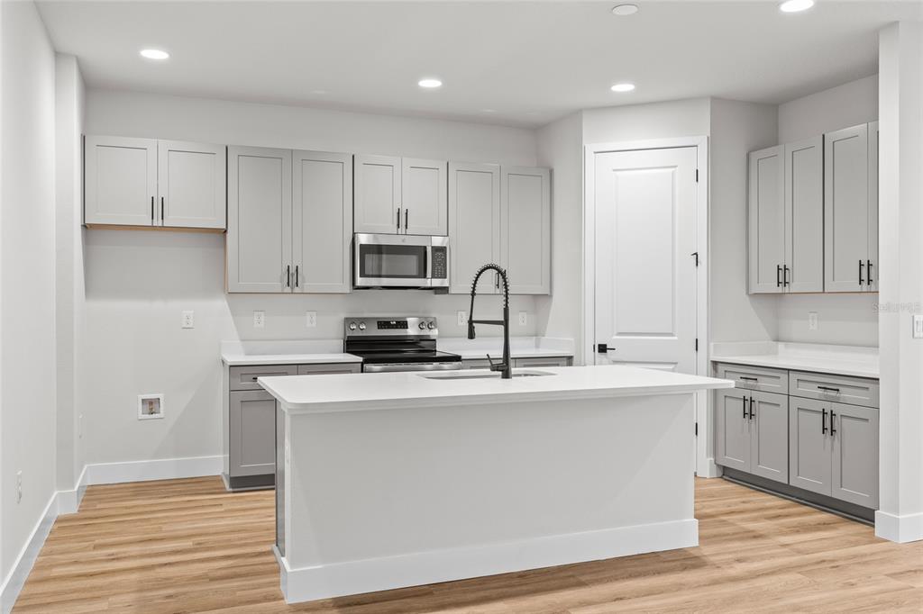 157 Plantation Road DeBary, FL 32713 - Photo 16 of 40