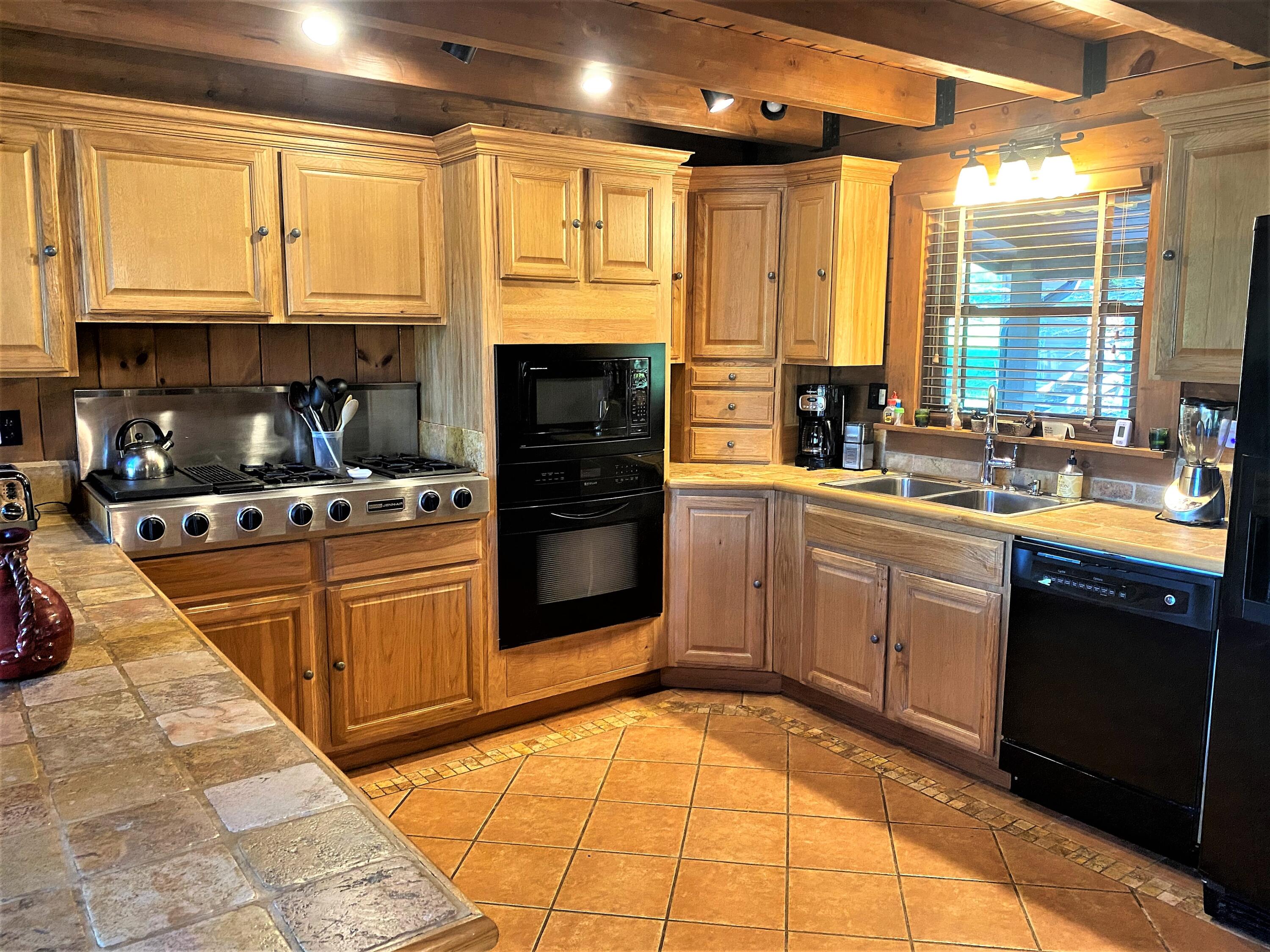 1801 Hawthorne Valley Road Slatyfork, WV 26291 - Photo 17 of 49 Gallery Image 17