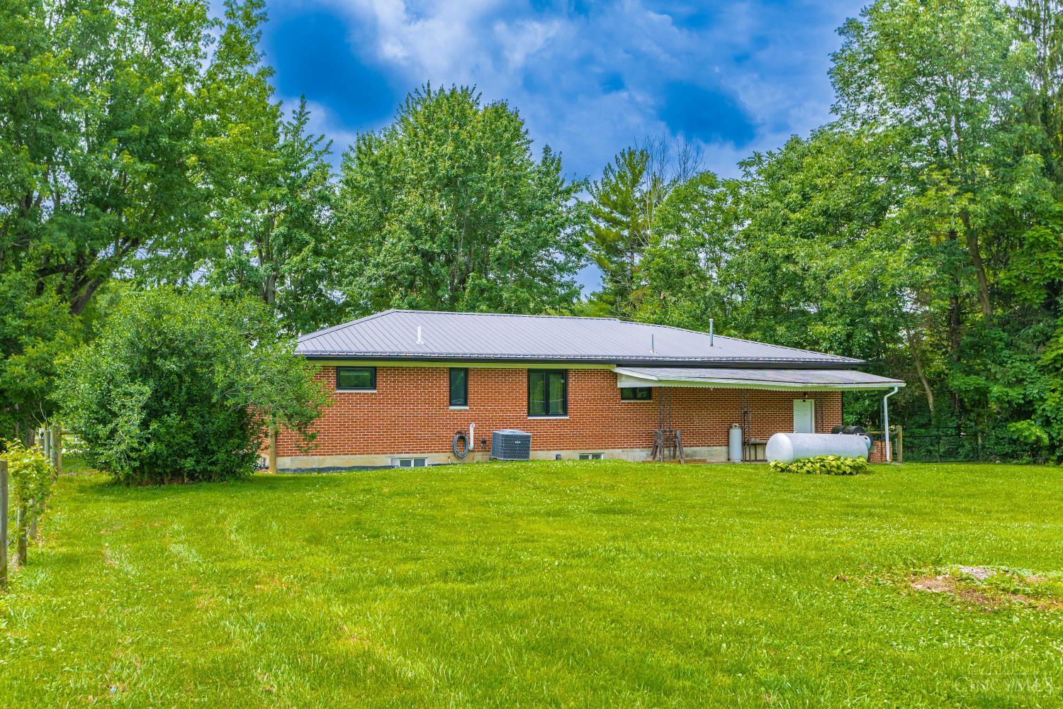1300 Tri-County Road Winchester, OH 45697 - Photo 17 of 46