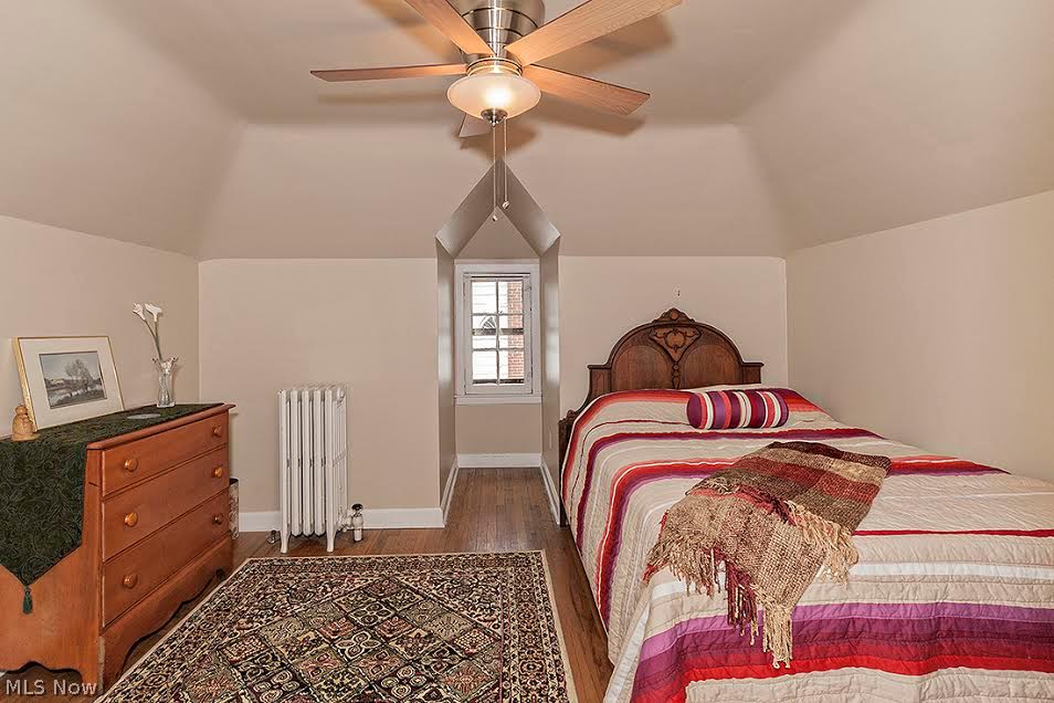 3010 Huntington Road Cleveland, OH 44120 - Photo 19 of 25 5th bedroom on the third floor