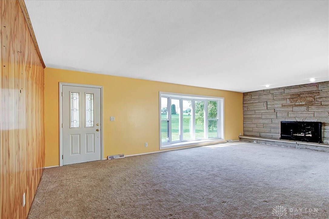 3770 Dayton Springfield Road Springfield, OH 45502 - Photo 10 of 51 Gallery Image 10