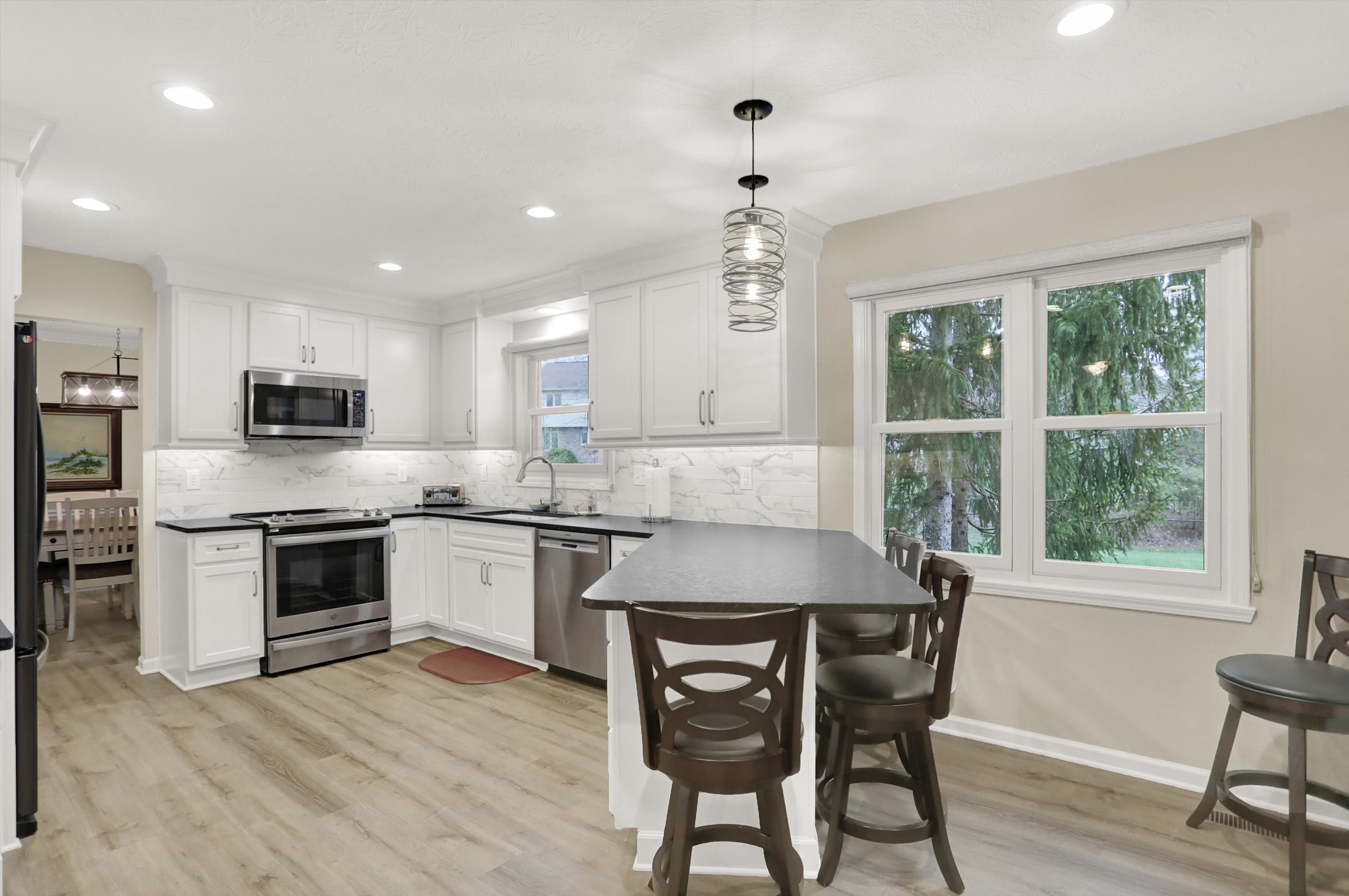 862 Bennett Road Carmel, IN 46032 - Photo 11 of 43 Gallery Image 11