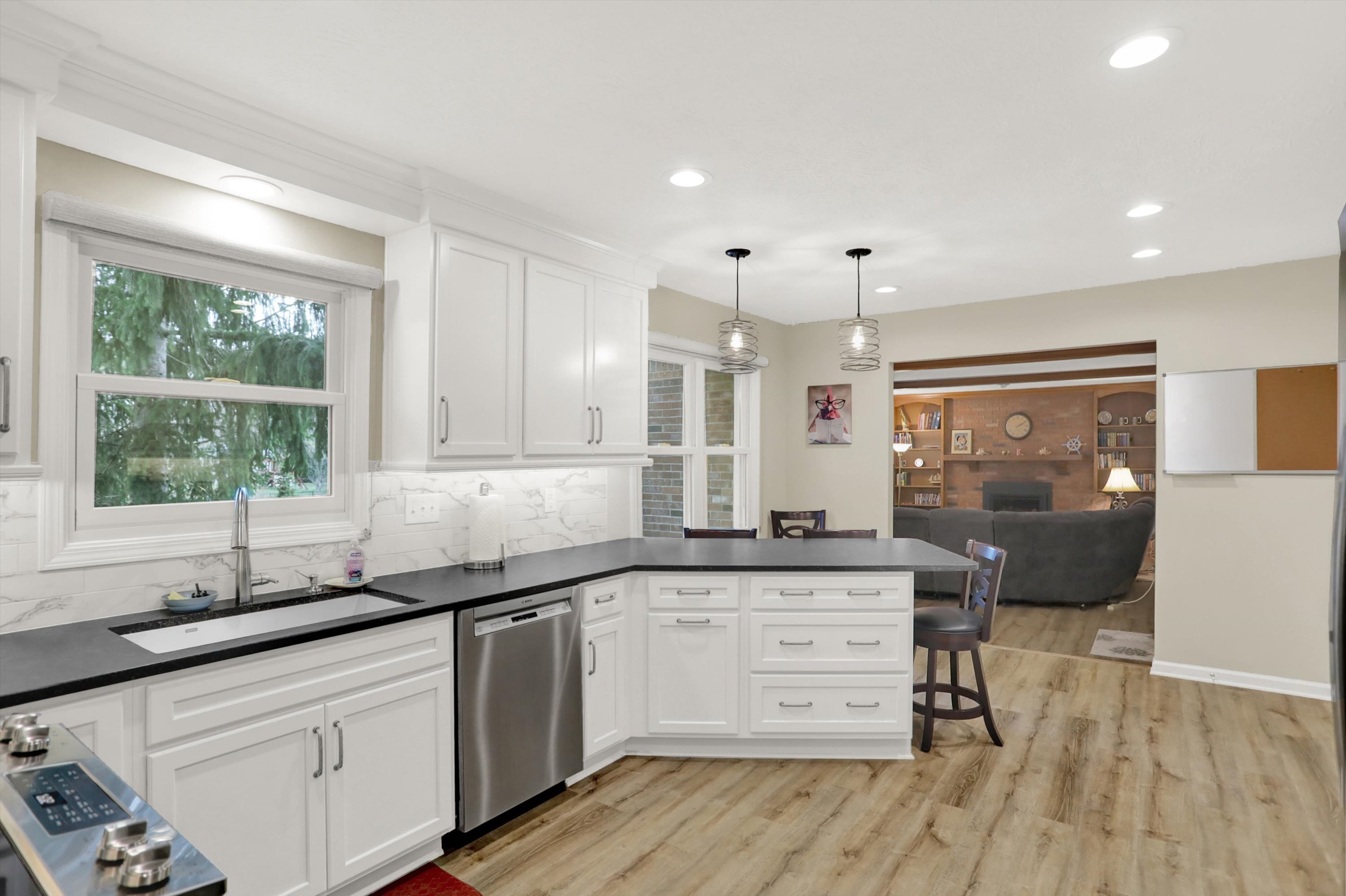 862 Bennett Road Carmel, IN 46032 - Photo 13 of 43 Gallery Image 13