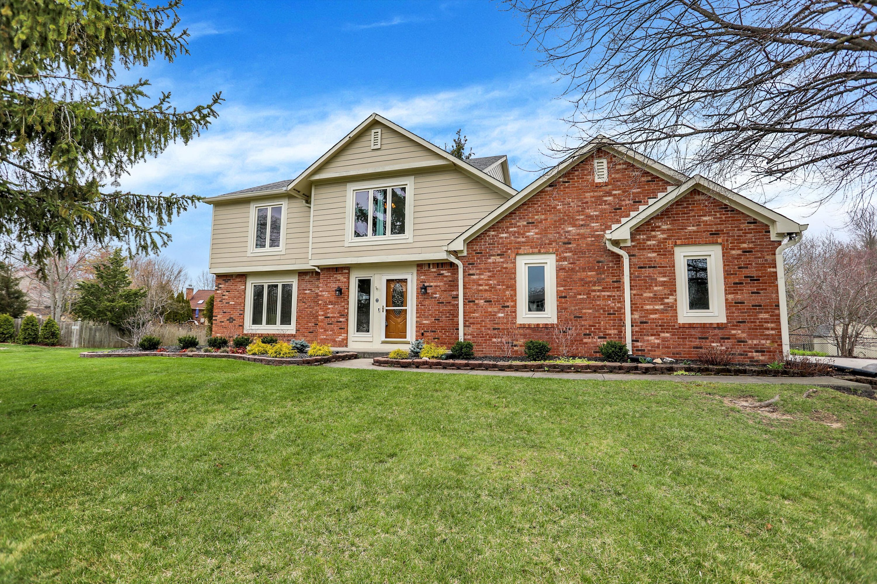 862 Bennett Road Carmel, IN 46032 - Photo 2 of 43 Gallery Image 2