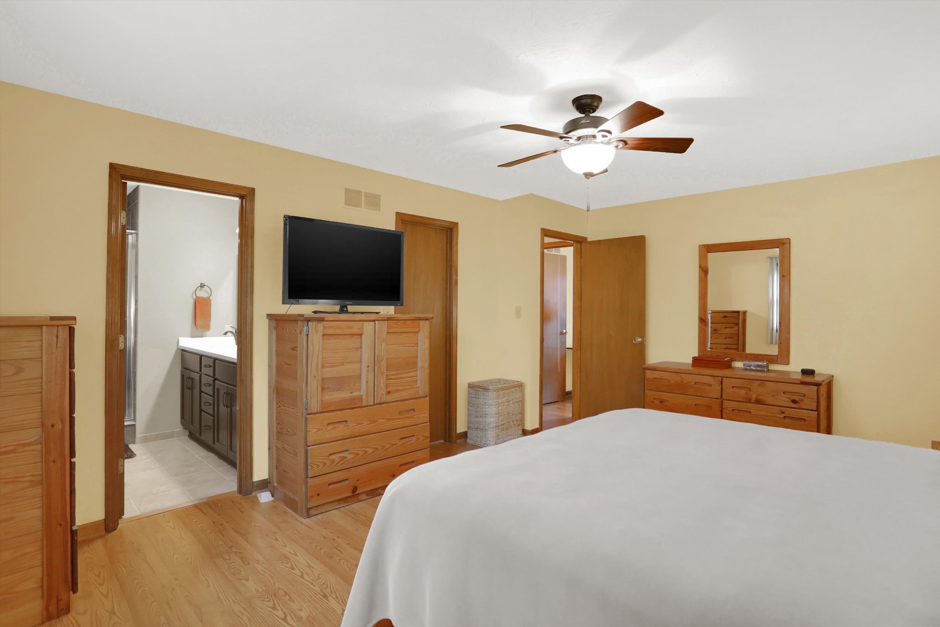862 Bennett Road Carmel, IN 46032 - Photo 24 of 43 Gallery Image 24