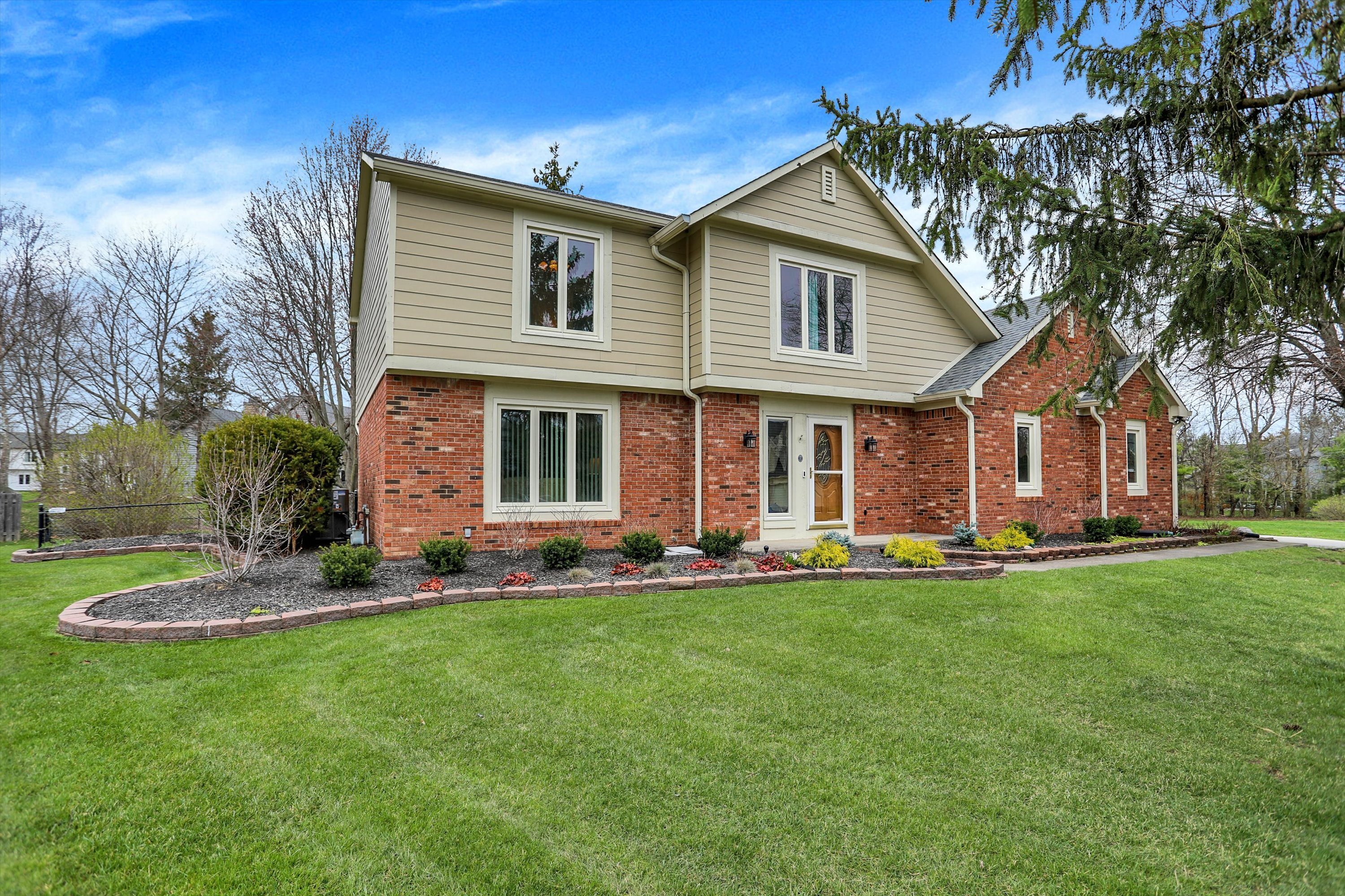862 Bennett Road Carmel, IN 46032 - Photo 3 of 43 Gallery Image 3