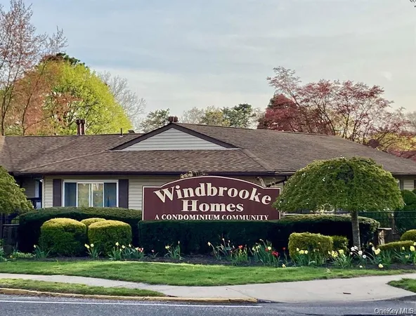 $349,000 | 31 Feller Drive, Central Islip, NY 11722