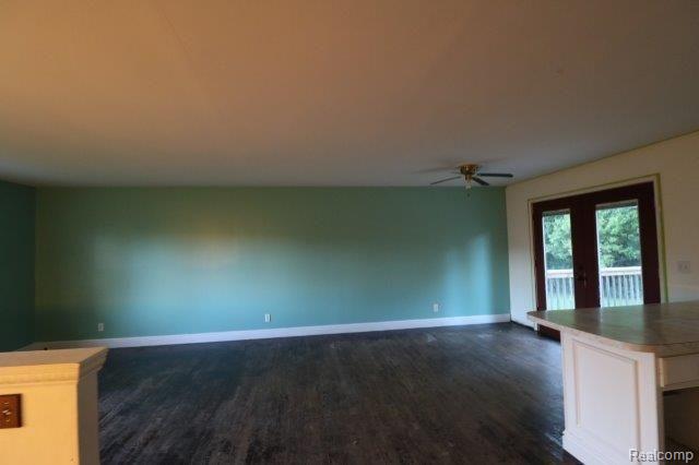 1545 East Burnside Road North Branch, MI 48461 - Photo 5 of 20 IMG_6070.jpg