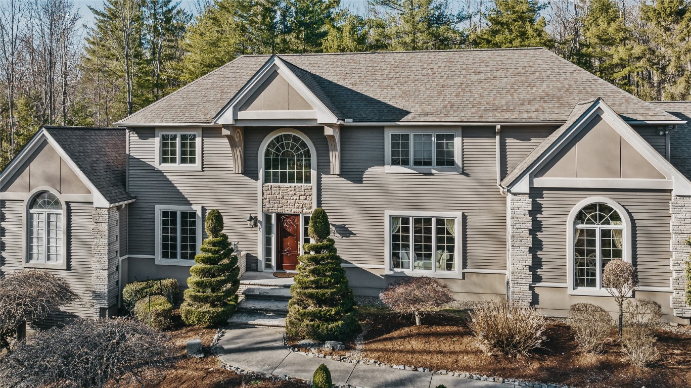 339 Foster Road Vestal, NY 13850 - Photo 3 of 48 Gallery Image 3