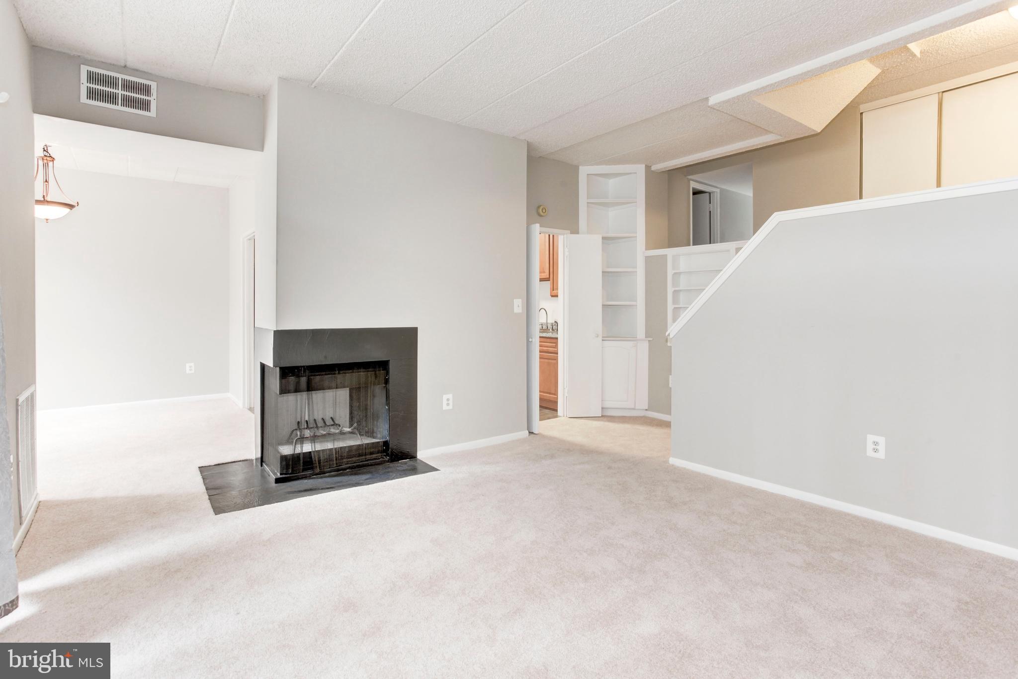11557 Rolling Green Court, Unit 201 Reston, VA 20191 - Photo 7 of 29
