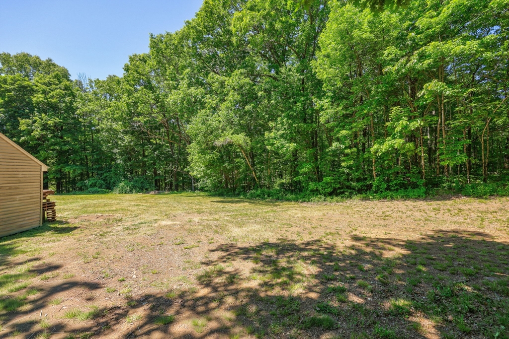 27 Davis Street Rutland, MA 01543 - Photo 7 of 39