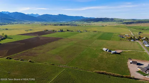 $785,000 | 122 County Road 122, Thayne, WY 83127