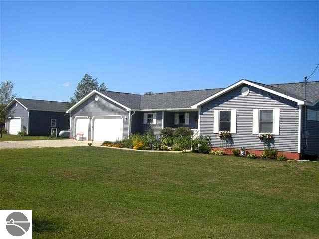 10244 West County Line Road Thompsonville, MI 49683 - Photo 14 of 25 1719873-13.JPG