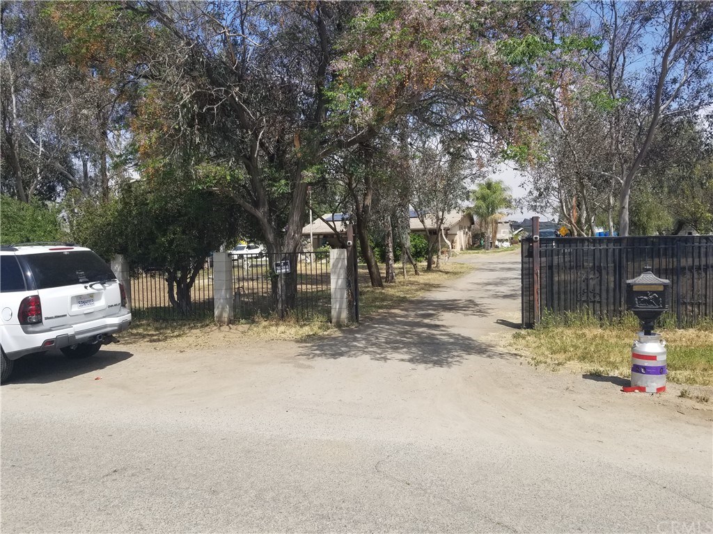 20330 Gaston Road Perris, CA 92570 - Photo 1 of 1