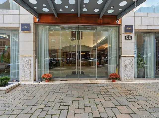 $2,500,000 | 3220 Arlington Avenue, Unit 12AB | Central Riverdale