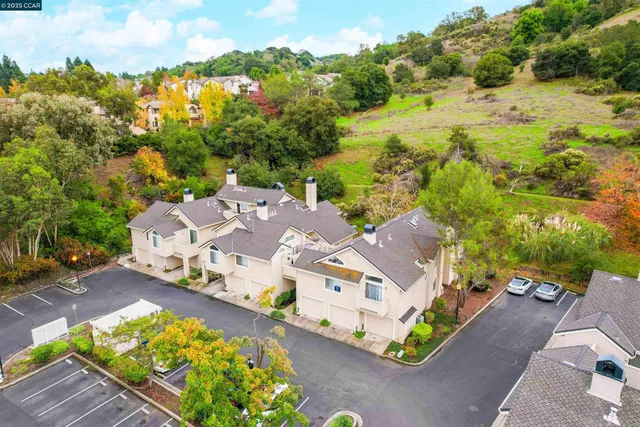 $388,000 | 408 Lighthouse Court, Hercules, CA 94547