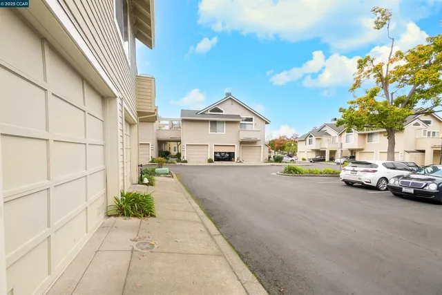 $388,000 | 408 Lighthouse Court, Hercules, CA 94547