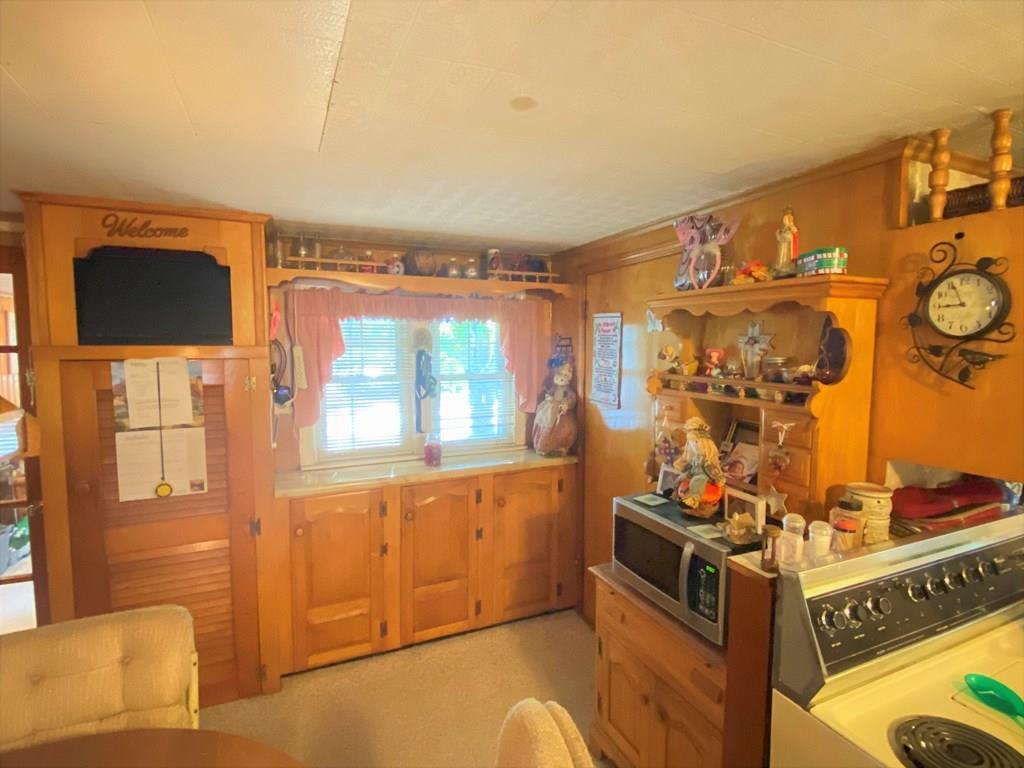 10 Robillard Street Gardner, MA 01440 - Photo 12 of 29 Gallery Image 12