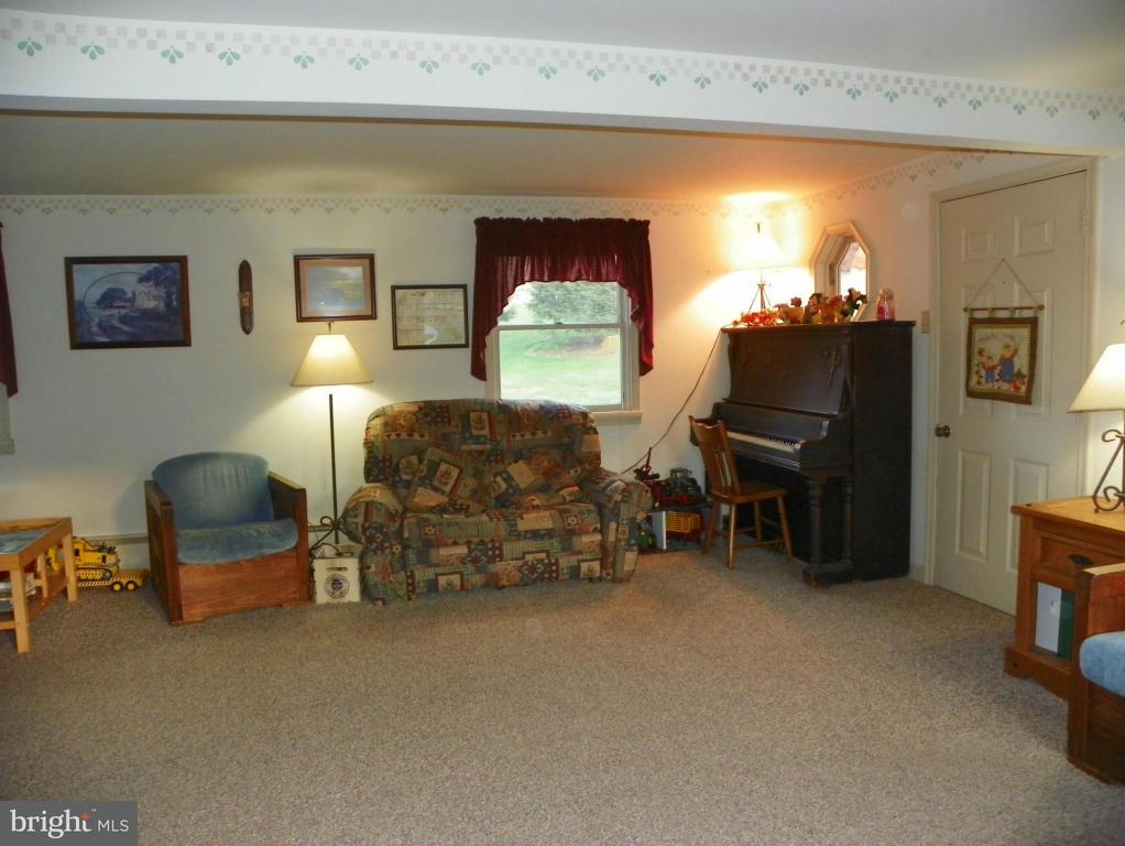 355 Rexmont Road Lebanon, PA 17042 - Photo 13 of 28 Gallery Image 13