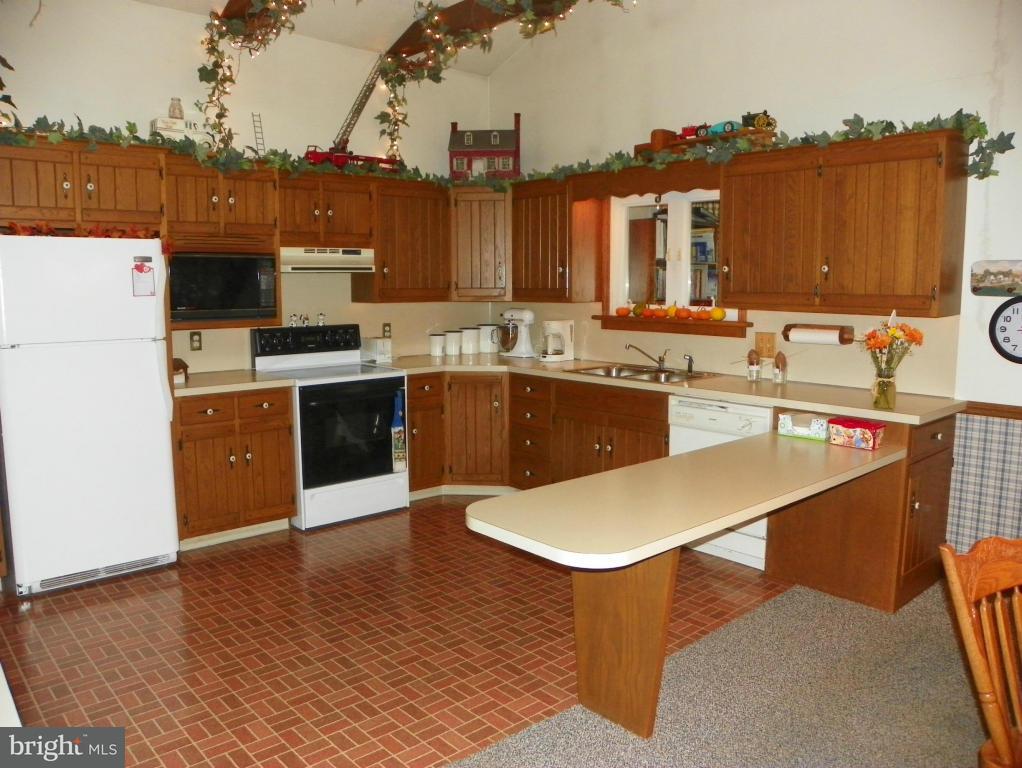 355 Rexmont Road Lebanon, PA 17042 - Photo 6 of 28 Gallery Image 6