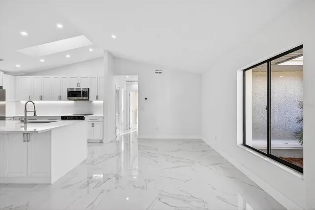 $349,900 | 8078 Pagoda Drive, Spring Hill, FL 34606