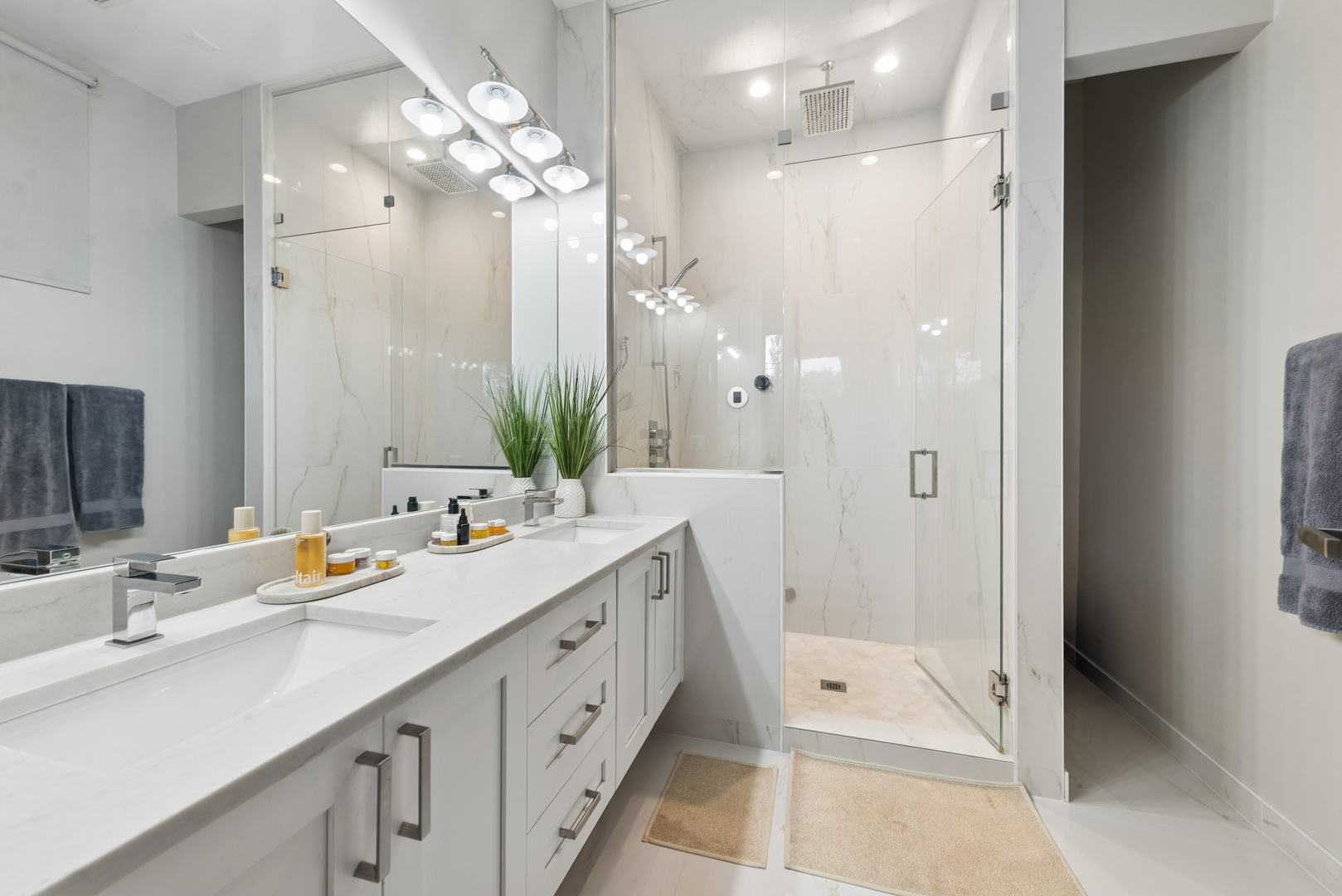 2423 West Rice Street, Unit 1 Chicago, IL 60622 - Photo 18 of 21 Gallery Image 18