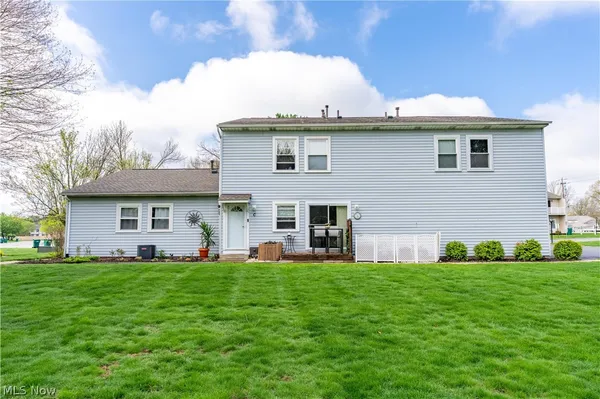 $152,500 | 2491 Royal County Down, Unit C, Uniontown, OH 44685