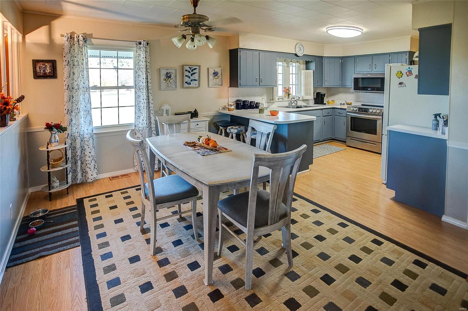 10848 Seger Road Trenton, IL 62293 - Photo 12 of 26