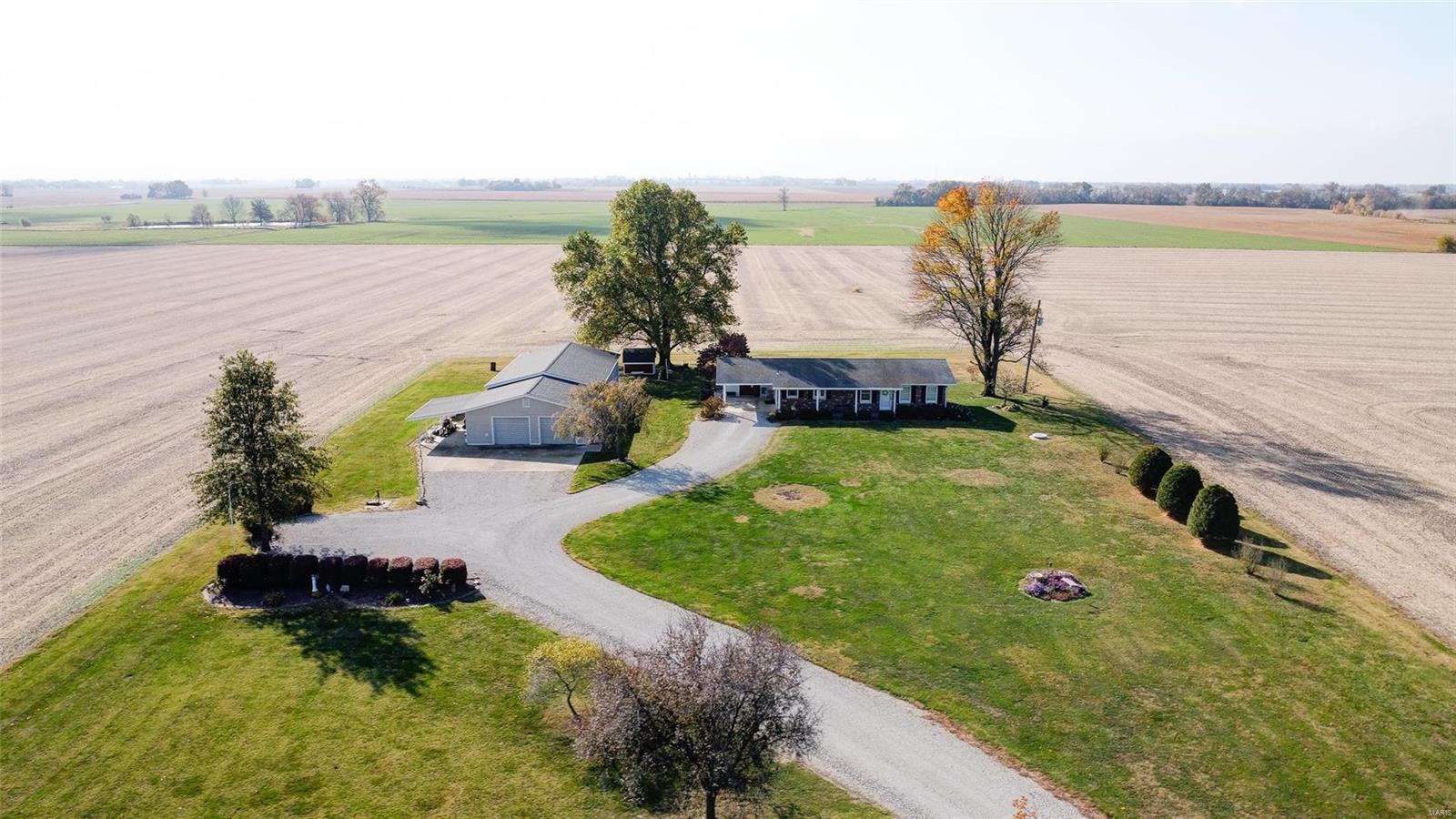 10848 Seger Road Trenton, IL 62293 - Photo 2 of 26