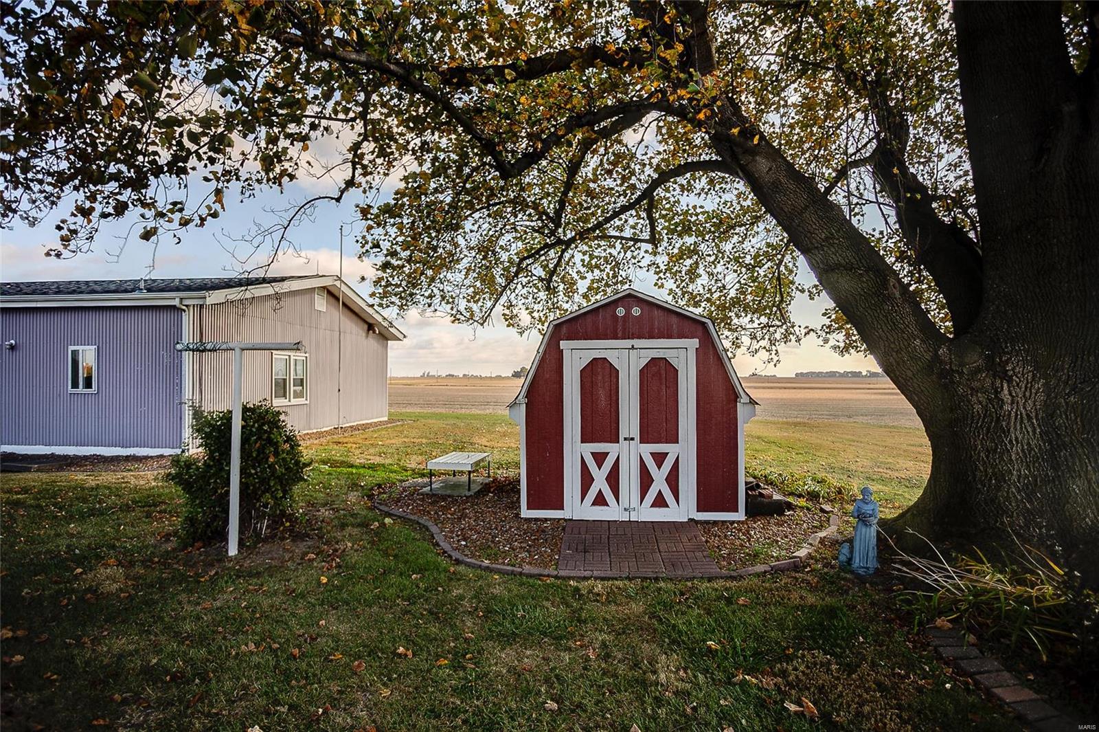 10848 Seger Road Trenton, IL 62293 - Photo 8 of 26