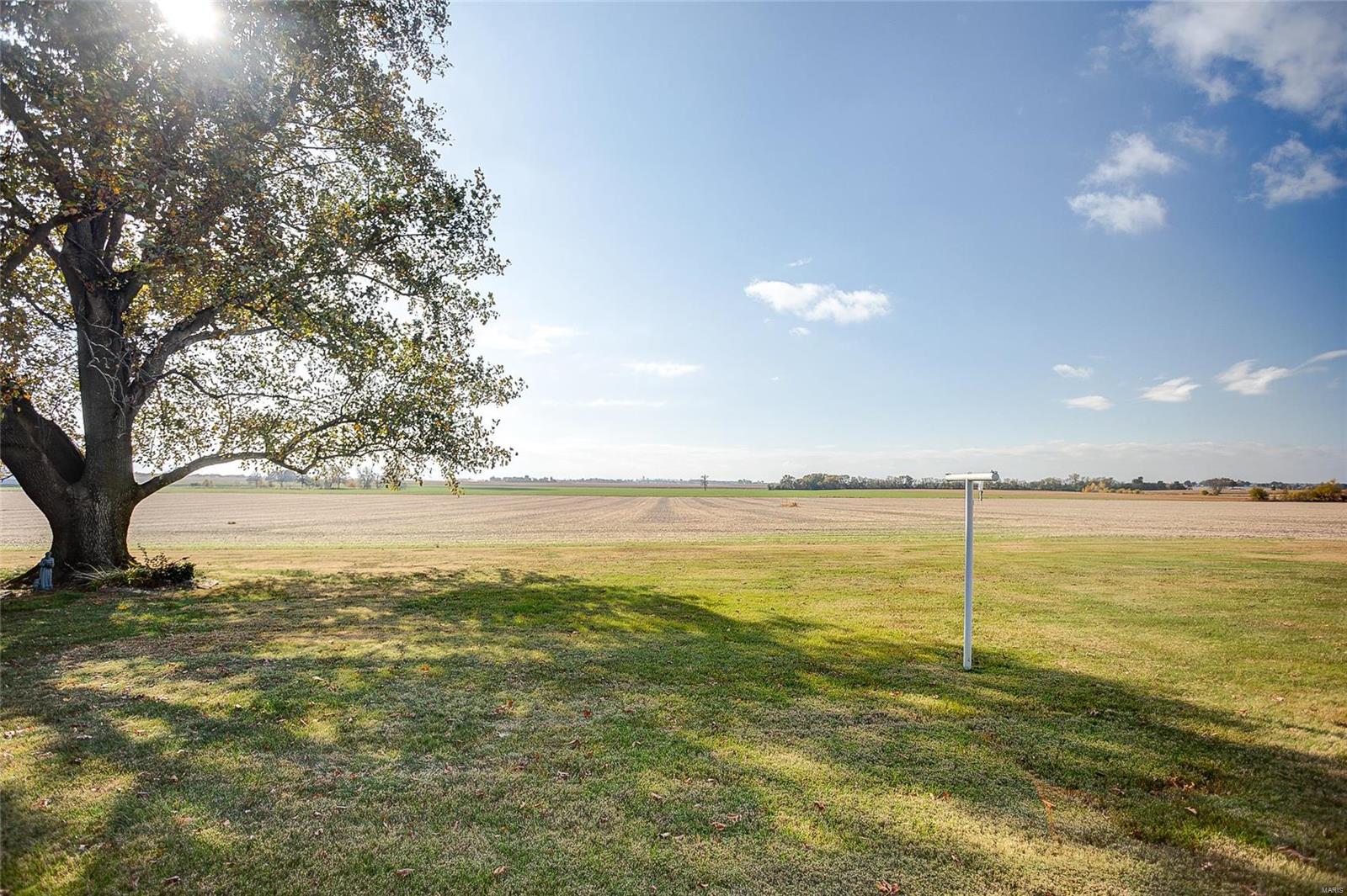 10848 Seger Road Trenton, IL 62293 - Photo 10 of 26