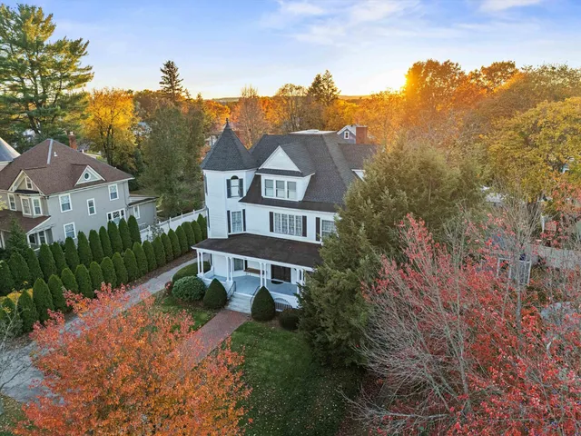 $875,000 | 2108 Elm Street, Manchester, NH 03104