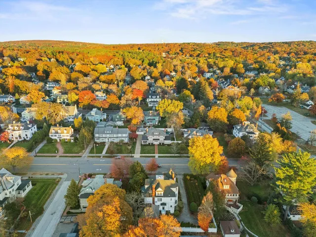 $875,000 | 2108 Elm Street, Manchester, NH 03104