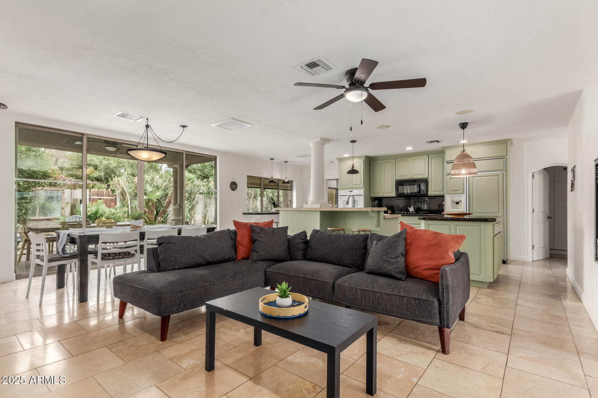 7210 North 17th Avenue Phoenix, AZ 85021 - Photo 8 of 40 11 17th