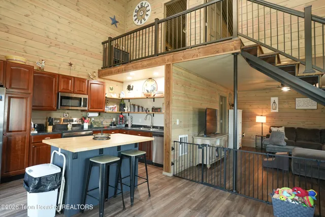 $445,000 | 619 Mountain View Drive, Dubois, WY 82513