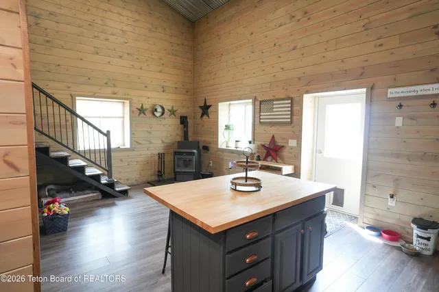 $445,000 | 619 Mountain View Drive, Dubois, WY 82513