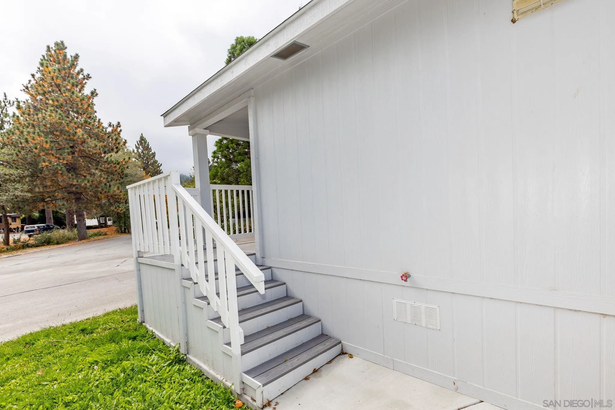 22899 Byron Road, Unit SPC 92 Crestline, CA 92325 - Photo 26 of 28 a view of entryway with a yard