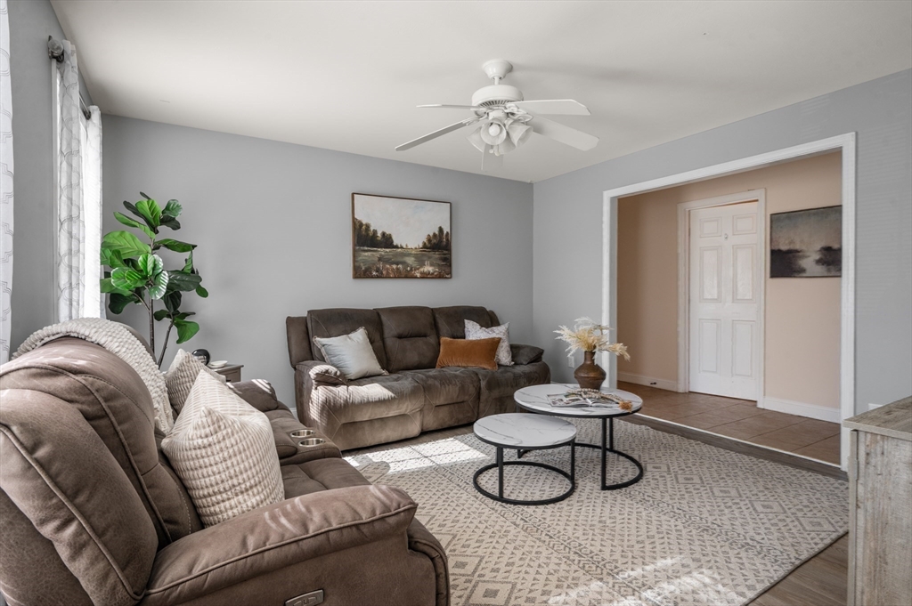 104 Overlook Terrace Dracut, MA 01826 - Photo 19 of 39 a living room with furniture