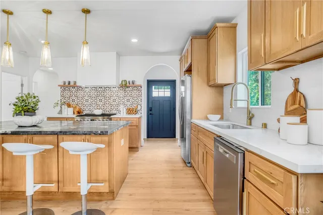 $1,179,000 | 6325 Long Street, Los Angeles, CA 90043