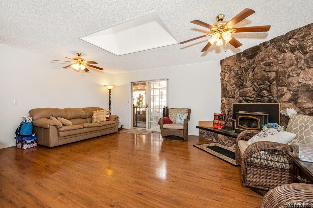 12117 Valhalla Drive Lakeside, CA 92040 - Photo 4 of 28