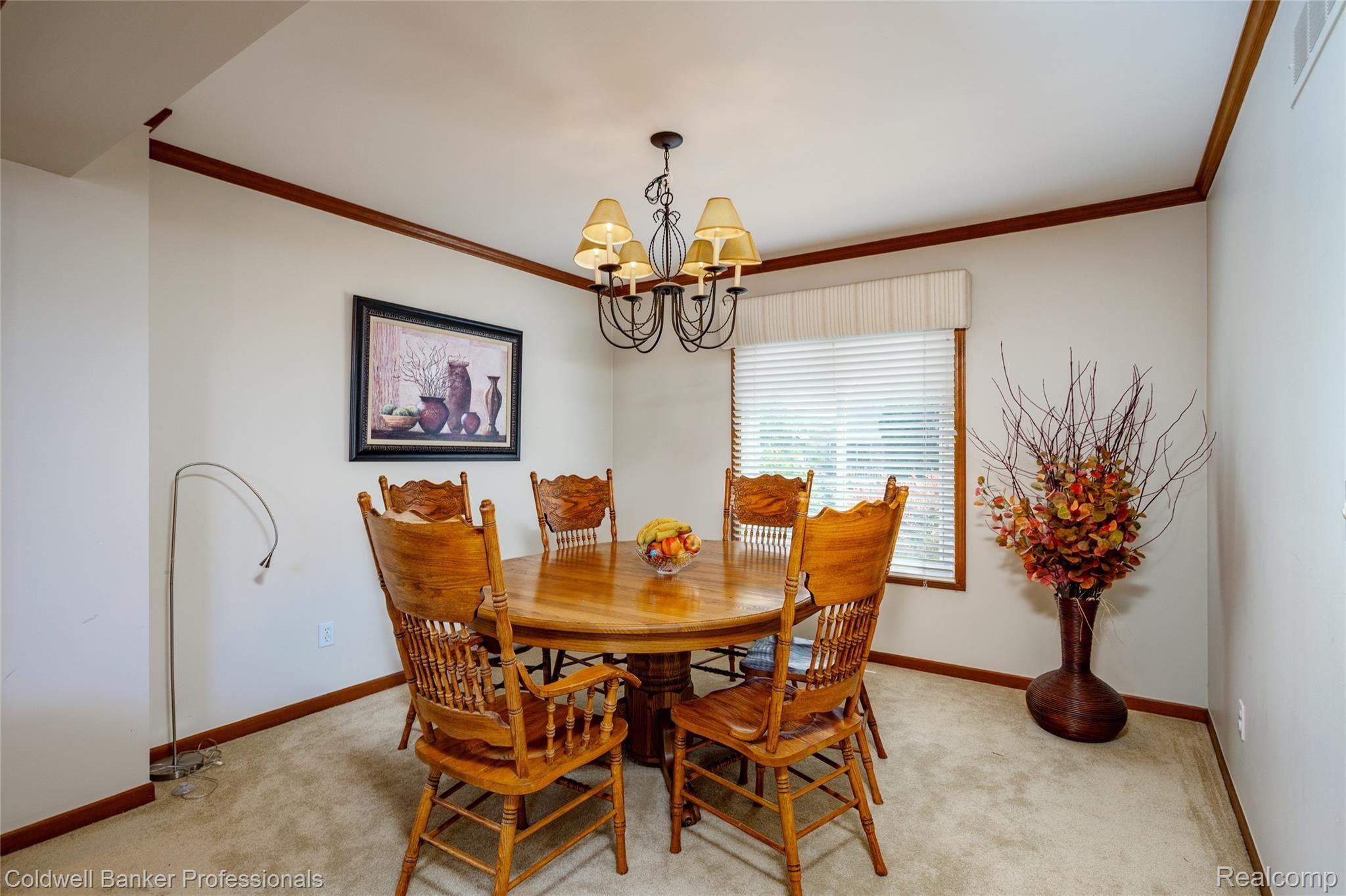 45357 Glengarry Road Canton, MI 48188 - Photo 18 of 45 45357 Glengarry L018.jpg